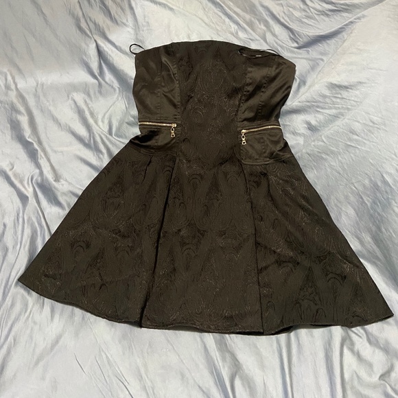 Forever 21 Paisley and Satin Mini Dress - Picture 9 of 12